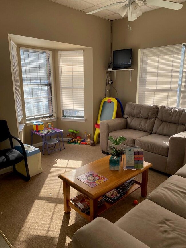 719 W Shotwell St, Bainbridge, GA 39819 - photo 2