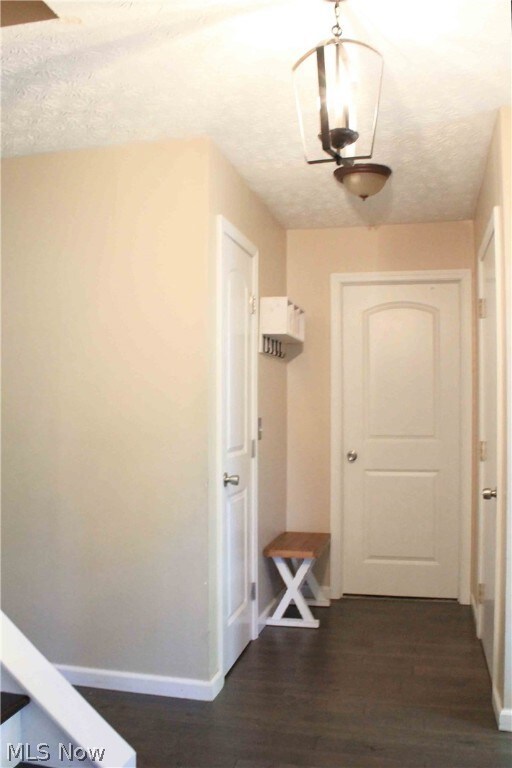 515 Maple Ave, Sheffield Lake, OH 44054 - photo 3