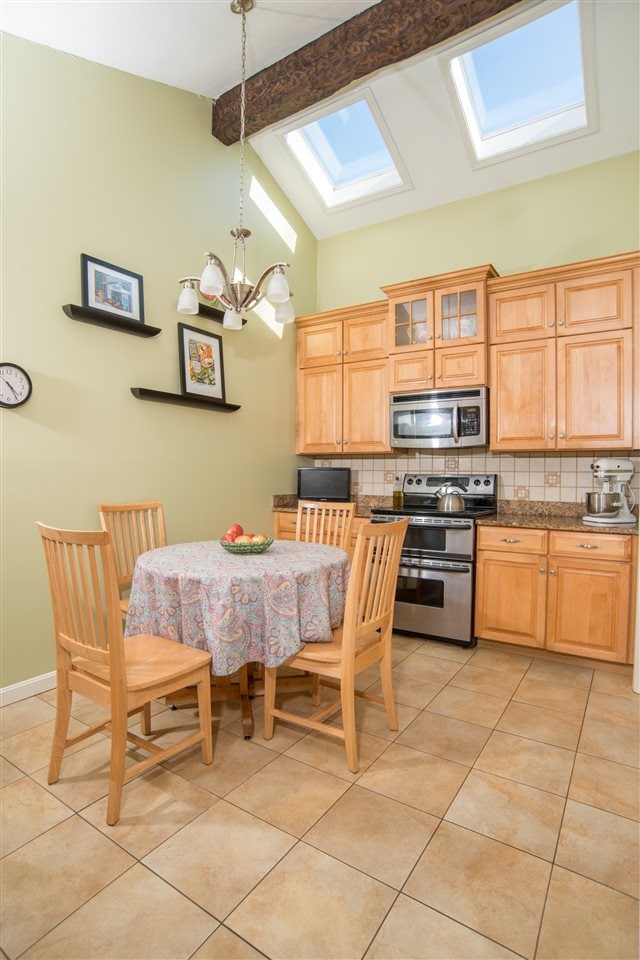 13 Gordon Dr, Londonderry, NH 03053 - photo 6