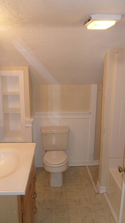 311 E Main St unit 2, East Brookfield, MA 01515 - photo 7