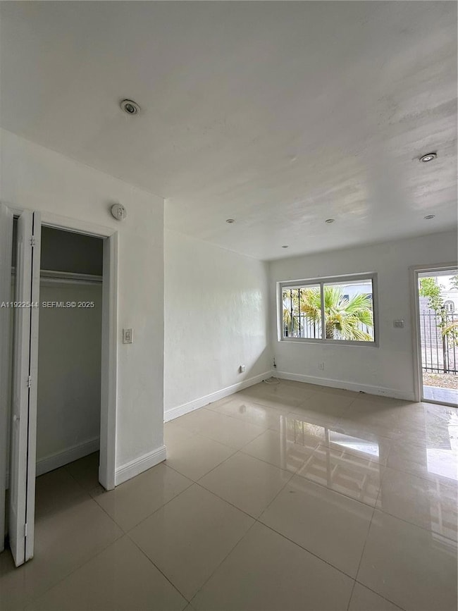 551 NE 61st St unit 2, Miami, FL 33137 - photo 4