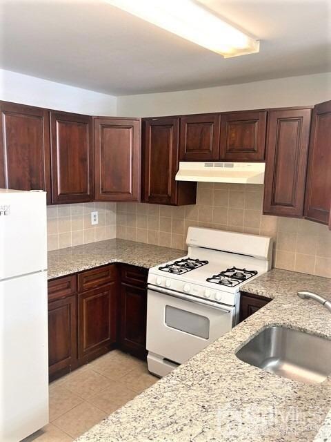 916 Edpas Rd, New Brunswick, NJ 08901 - photo 4