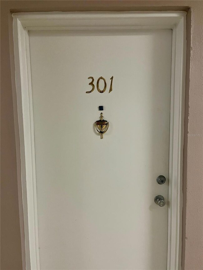 Unit 301 accessible via the elevator