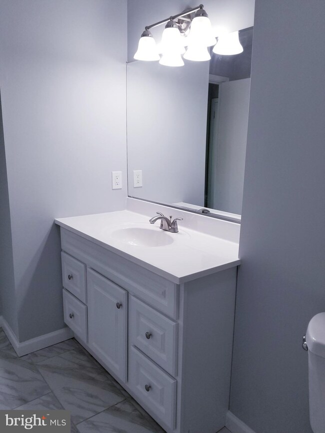 904 Genine Dr, Glen Burnie, MD 21060 - photo 3