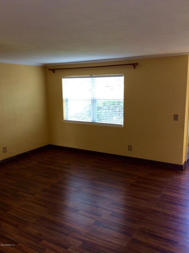 6724 Laralou Ct, Jacksonville, FL 32216 - photo 5