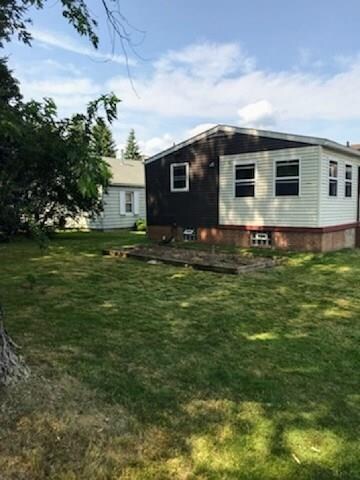 1304 Sampson St, Conway, PA 15027 - photo 3