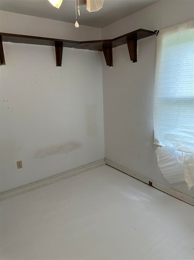 508 SW 18th St, Lawton, OK 73501 - photo 6