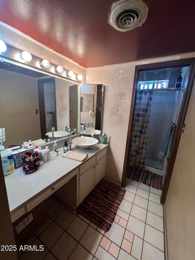 1822 W Highland Ave, Phoenix, AZ 85015 - photo 5