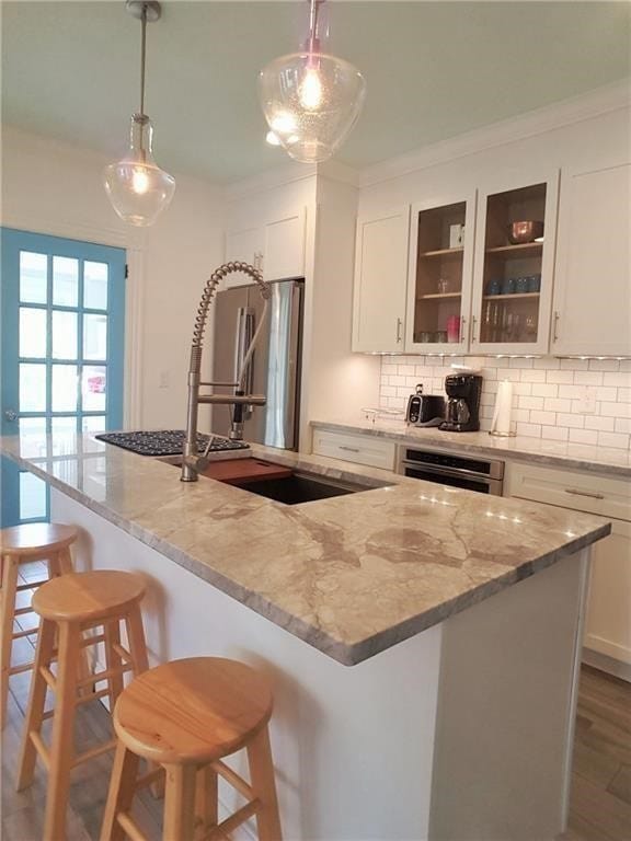 Breakfast bar