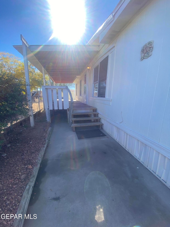 6161 Doniphan Dr unit 177, El Paso, TX 79932 - photo 3