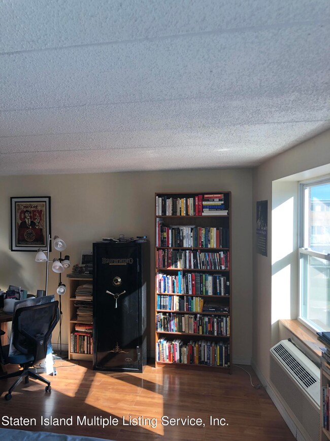 999 Forest Ave unit 3D, Staten Island, NY 10310 - photo 5