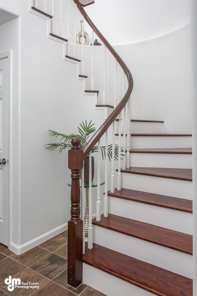 Stairway_DMD_3057-FULL