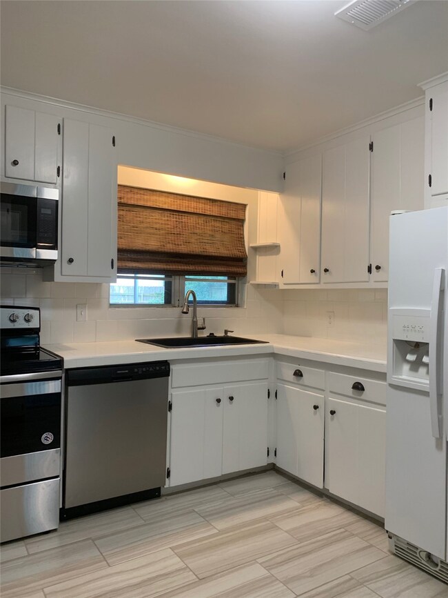 2310 Chantilly Ln, Houston, TX 77018 - photo 5