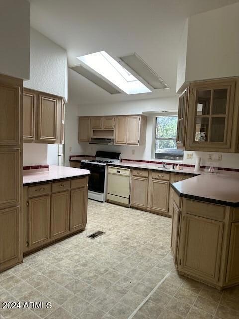 261 W Oliver, Show Low, AZ 85901 - photo 4