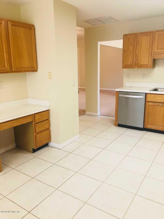 Kitchen to FR and DR - Maple Leaf