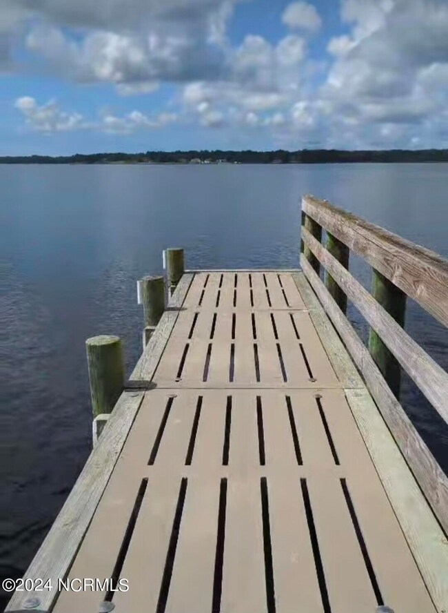 Comm Dock (1)