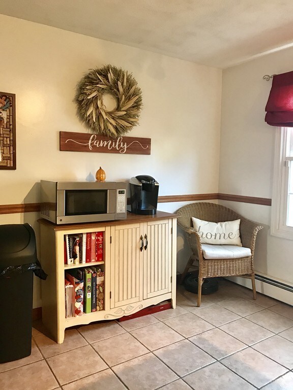 105 Holten St unit 4, Danvers, MA 01923 - photo 3