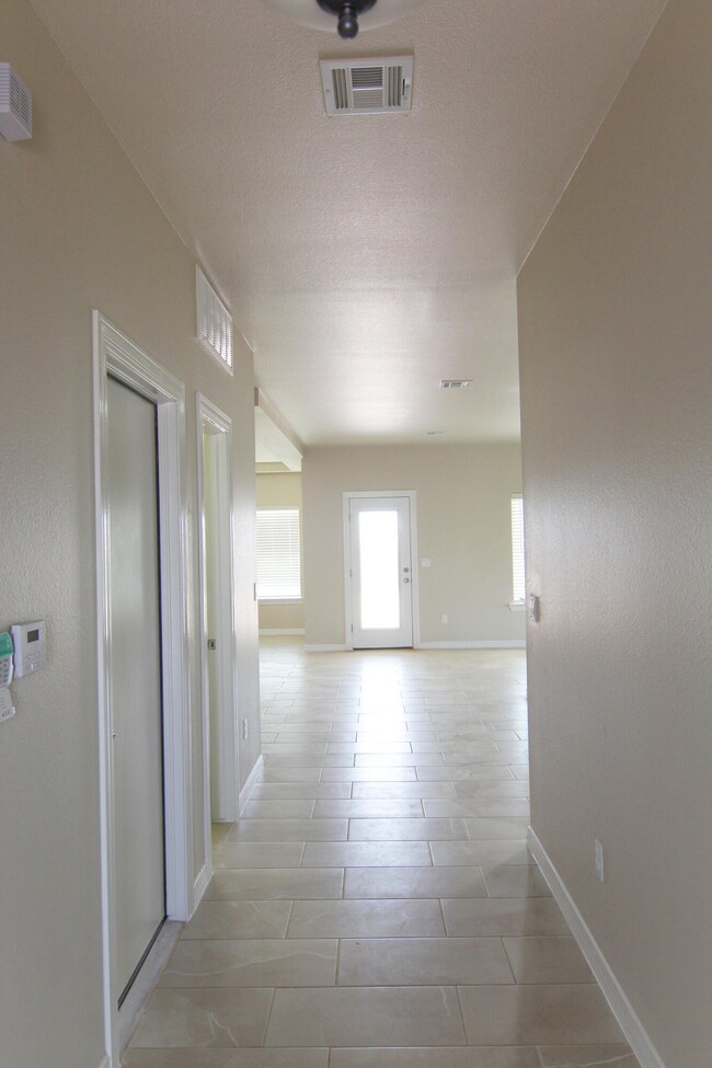 5AA22C8B-F247-4FB0-93A2-4C764C55F355