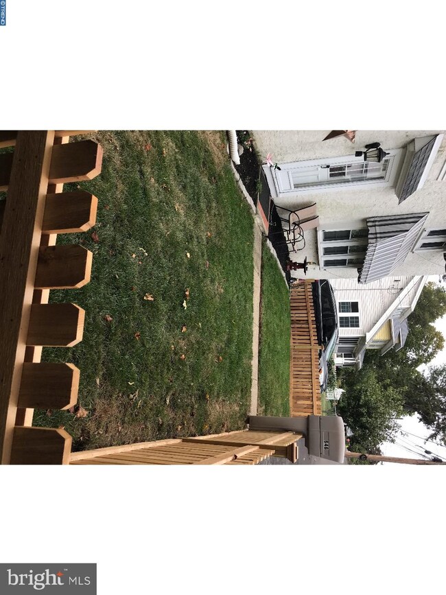 646 Hampton Ave, Southampton, PA 18966 - photo 3