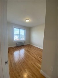 208 Neponset Valley Pkwy unit 5, Boston, MA 02136 - photo 3