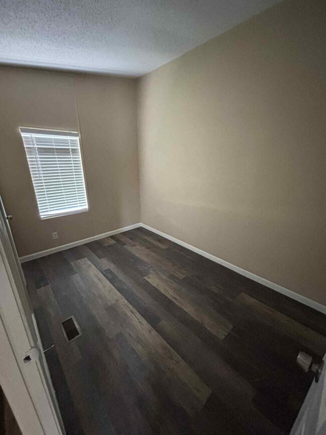 19905 Hastings Cir unit 19, Alvin, TX 77511 - photo 7