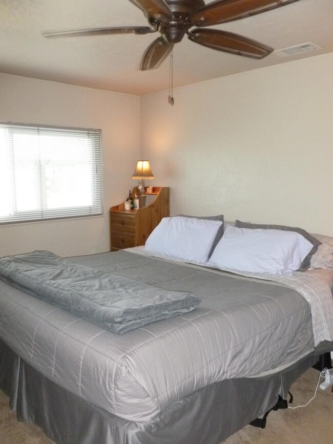 1001 3rd St, Redding, CA 96002 - photo 7