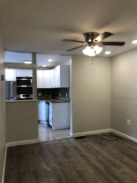 254 Hurley St unit 1R, Cambridge, MA 02141 - photo 5