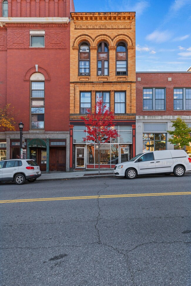 215 Main St, Biddeford, ME 04005 - photo 2