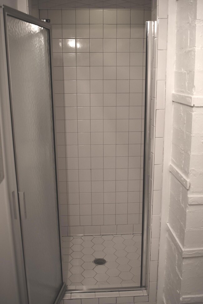 804 Hickman Rd unit B, Augusta, GA 30904 - photo 5