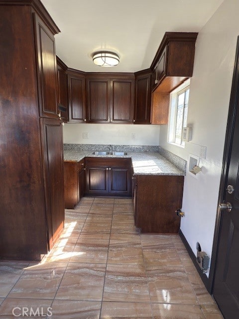 836 W Cedar St, Compton, CA 90220 - photo 2