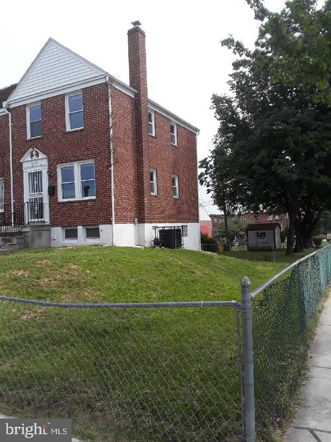 4128 Balfern Ave, Baltimore, MD 21213 - photo 2
