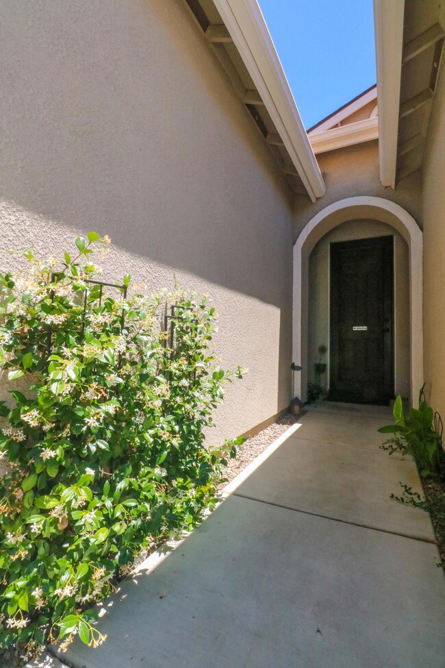 1D5D32EE-6277-4AEB-8B01-6460EF5406E7