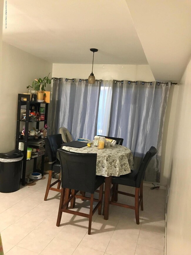 33 Mosel Loop, Staten Island, NY 10304 - photo 2