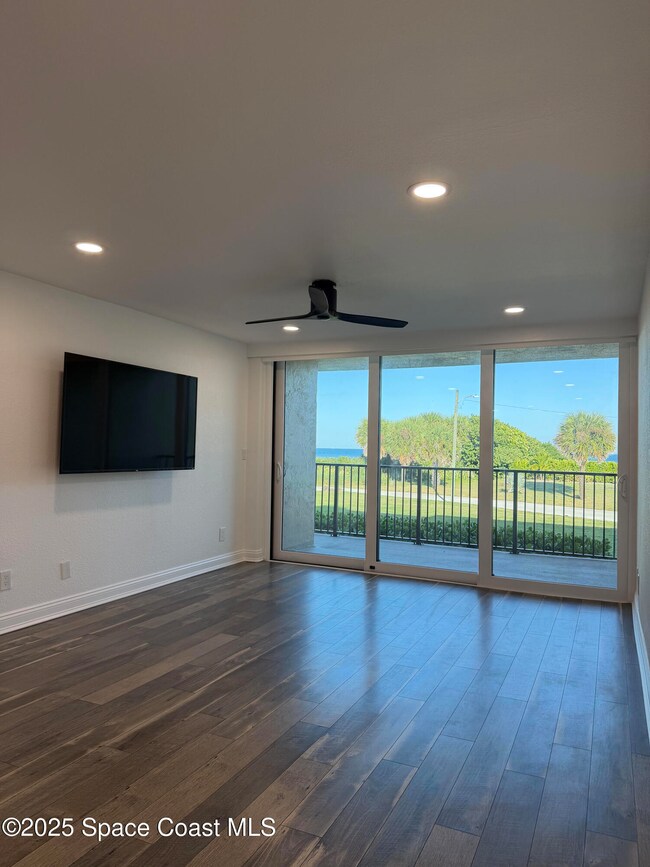 1101 S Miramar Ave unit 209, Indialantic, FL 32903 - photo 3