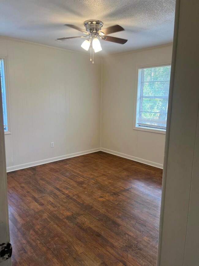 314 Cleveland St unit 1, Walterboro, SC 29488 - photo 2