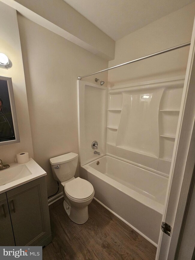 255 W Uwchlan Ave, Downingtown, PA 19335 - photo 5