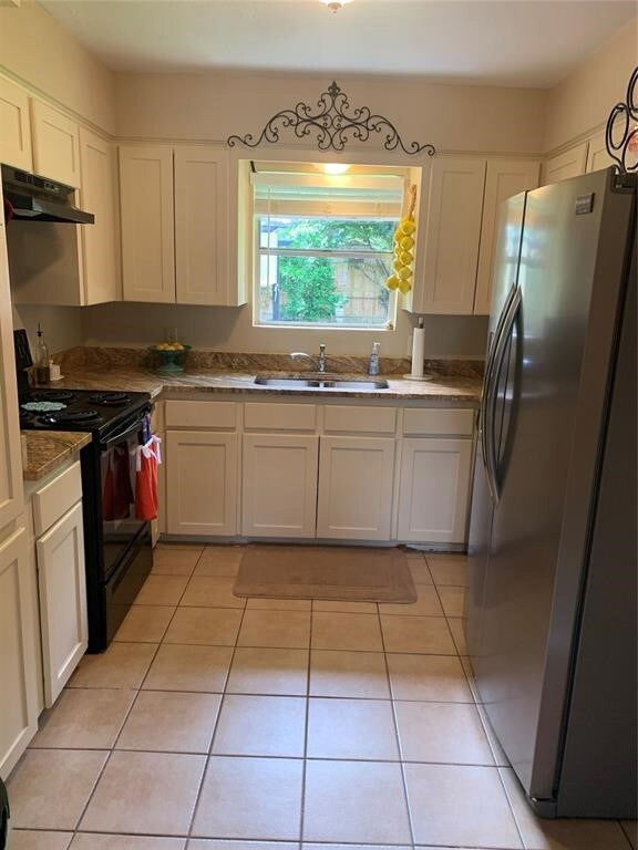 204 Skyview Terrace unit B, Friendswood, TX 77546 - photo 6