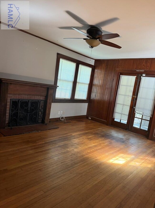 147 S Elm St, Jesup, GA 31546 - photo 5