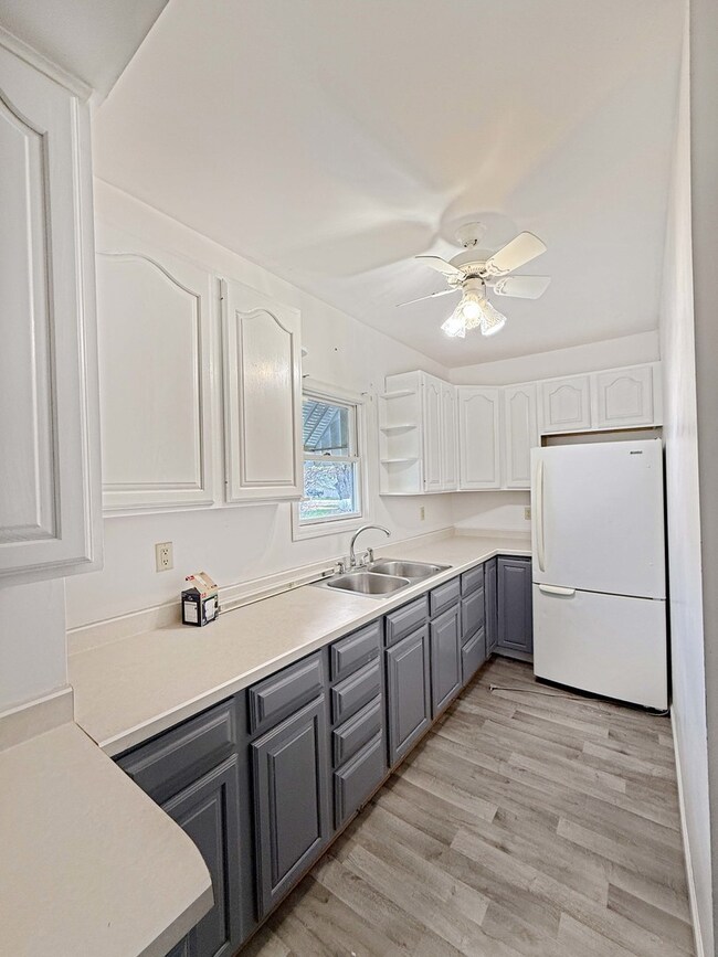 119 W Olive St, Mc Connell, IL 61050 - photo 5