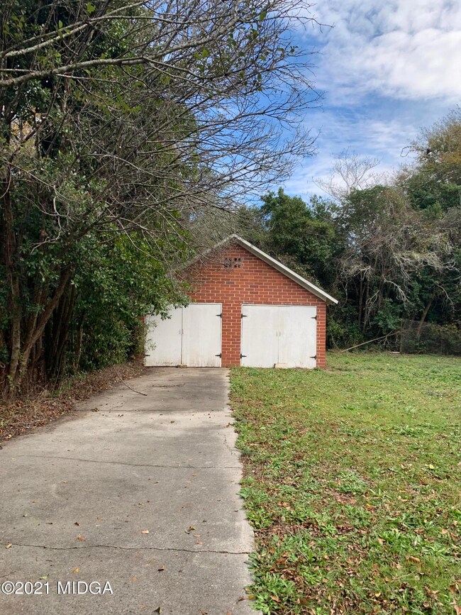 Christian garage