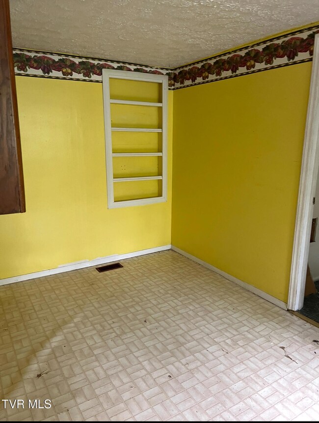 765 Crabtree Hollow, Clintwood, VA 24228 - photo 7