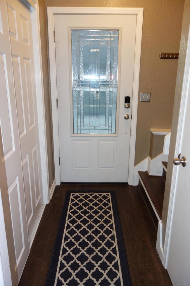 Spacious Entry