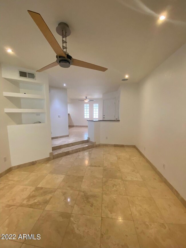 3235 E Camelback Rd unit 112, Phoenix, AZ 85018 - photo 4