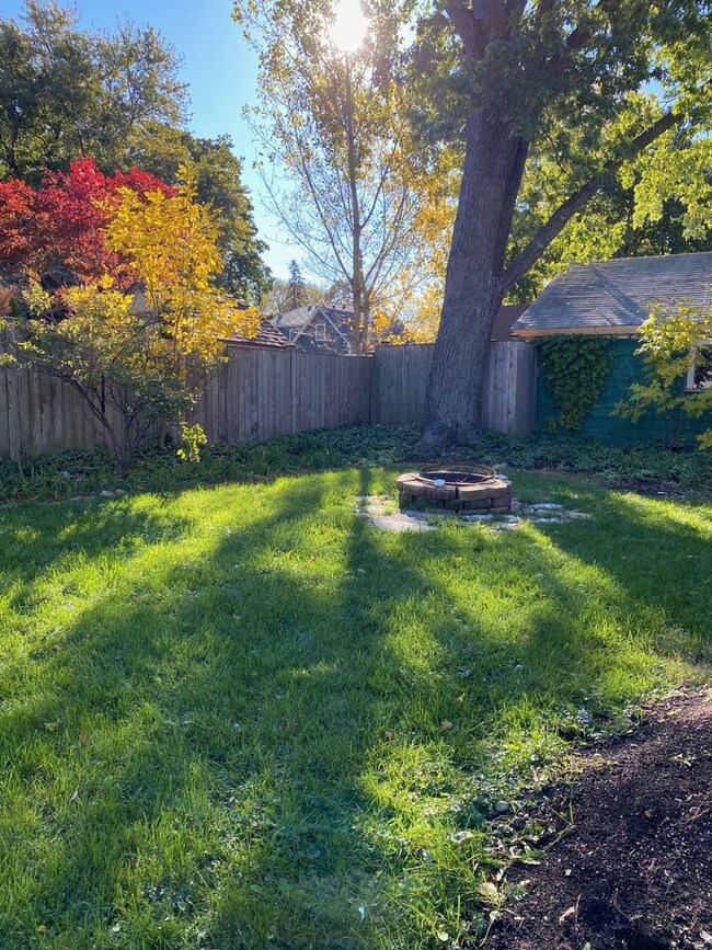 409 S Naperville Rd, Wheaton, IL 60187 - photo 7