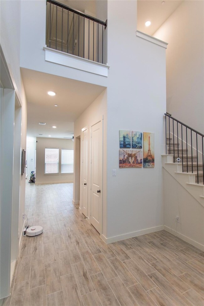 8728 Ice House Dr, North Richland Hills, TX 76180 - photo 2