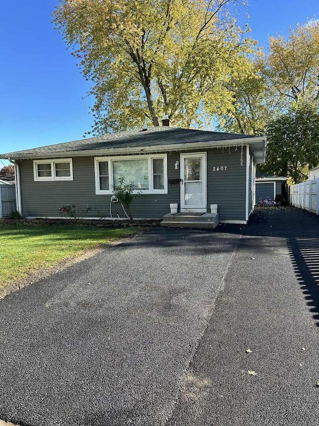 2407 Gideon Ave, Zion, IL 60099 - photo 2