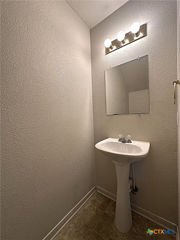 402 Veterans Ave unit C, Copperas Cove, TX 76522 - photo 5