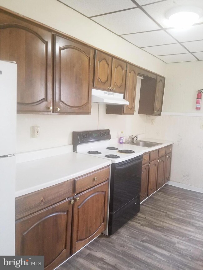 420 Linden St, Reading, PA 19604 - photo 7