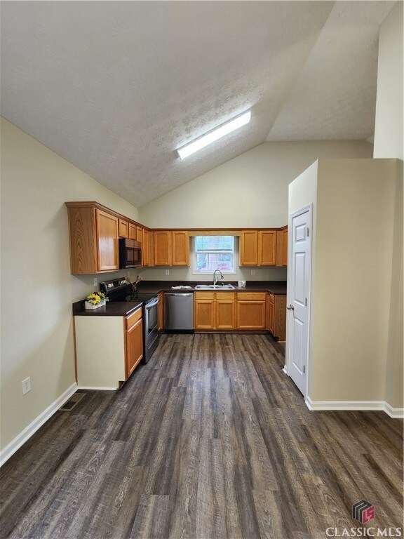 557 Bridgeport Place, Monroe, GA 30655 - photo 4