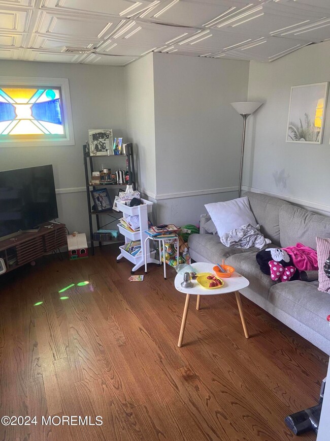 614 Laurel Ave, Allenhurst, NJ 07711 - photo 4